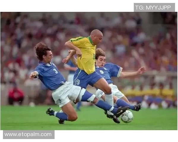 2016年巴西足球明星的辉煌成就与精彩瞬间回顾