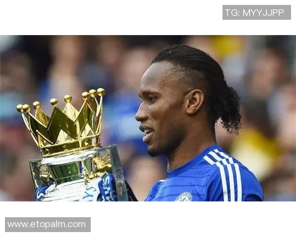 美国黑人足球明星的奋斗历程与对社会的深远影响